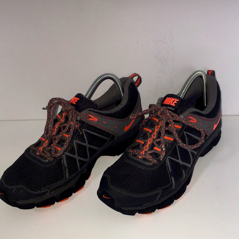 Men’s Nike trail ridge to athletic running shoes size 9